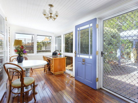 Garden Cottage - Holiday Sunshine Coast 0