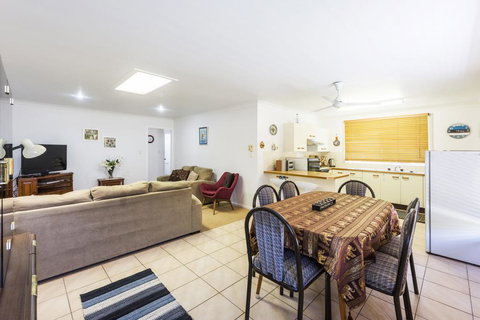 Gardina Place - Holiday Sunshine Coast 0