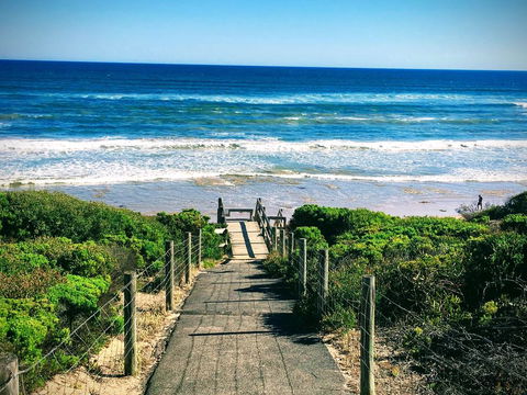 Garland Grove - Sunshine Coast Tourism 0
