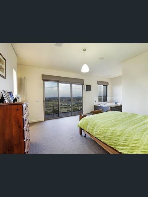 Geelong Melbourne Hakka Hostel - Sunshine Coast Tourism 2