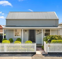 Geelong West Miner's Cottage - Holiday Sunshine Coast