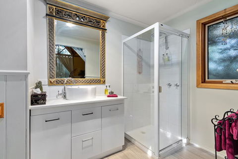 Gembrook Cottages - Sunshine Coast Tourism 2