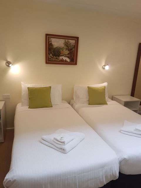 Getaway Inn Boutique Guest House - Sunshine Coast Tourism 3