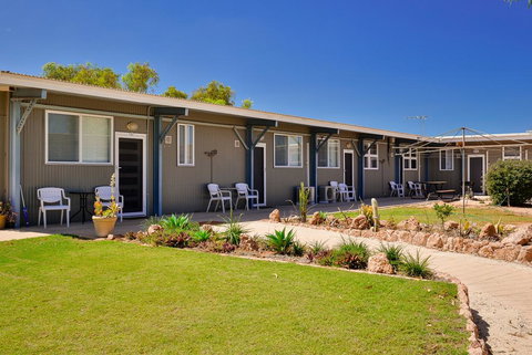Getaway Villas Unit 38-1 - 1 Bedroom Disabled Friendly Accommodation - Holiday Sunshine Coast 0
