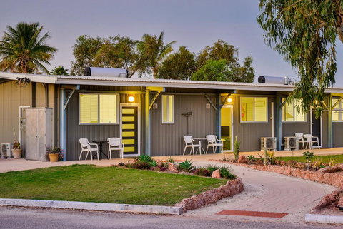 Getaway Villas Unit 38-1 - 1 Bedroom Disabled Friendly Accommodation - Holiday Sunshine Coast 1
