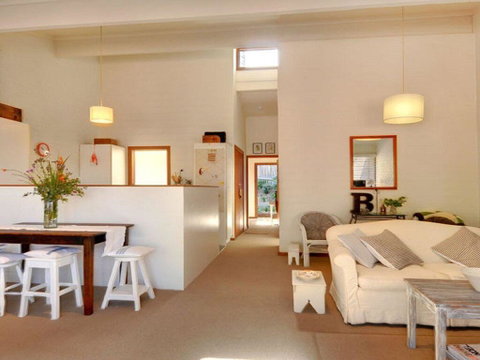 Gibraltar Getaway - Cute, Comfortable & Close To Town - Sunshine Coast Tourism 0