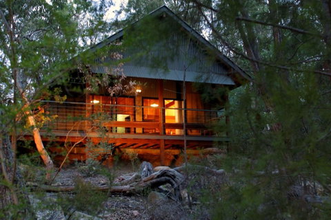 Girraween Environmental Lodge - Sunshine Coast Tourism 0