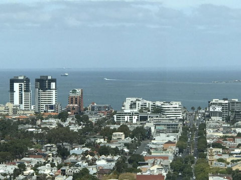 Gladly Inn 2606 - Holiday Sunshine Coast 1