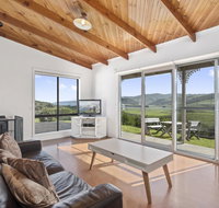 Glen View Cottage - Holiday Sunshine Coast
