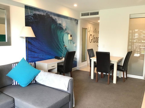 Glenelg Sunset Beach Apartment - Sunshine Coast Tourism 3