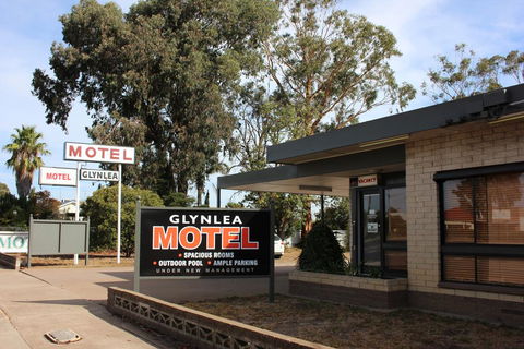 Glynlea Motel - Sunshine Coast Tourism 0
