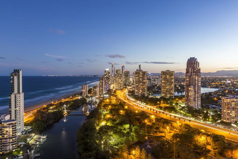 Gold Coast Amor'e Luxury Sub Penthouse - Holiday Sunshine Coast 1