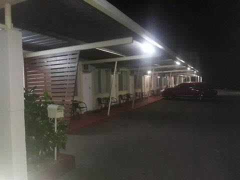 Golden Grain Motel - Sunshine Coast Tourism 1