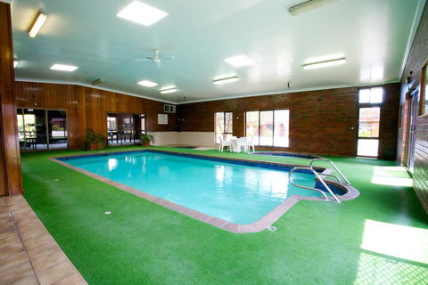 Golden Grain Motor Inn - Sunshine Coast Tourism 2