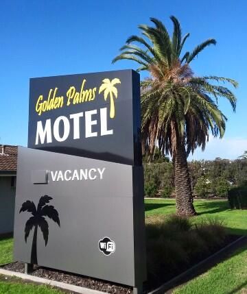 Golden Palms Motel - Sunshine Coast Tourism 3