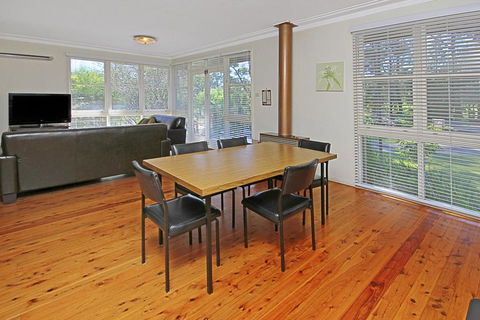 GOLF 39 MOLLYMOOK BEACH - Holiday Sunshine Coast 1