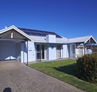 Golf and Beach Retreat - Sunshine Coast Tourism