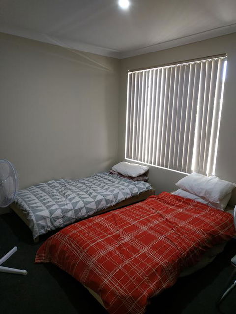 Gosnells Homestay - Holiday Sunshine Coast 0