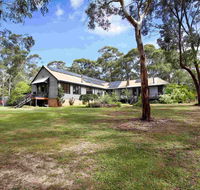 Grand Canyon Chalet - Sunshine Coast Tourism