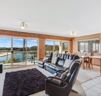 Grand Pacific 2 Unit 2 - Sunshine Coast Tourism