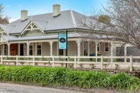 Book Mount Mckenzie Accommodation Vacations Holiday Sunshine Coast Holiday Sunshine Coast