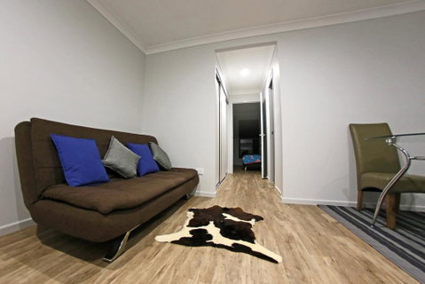 Granny Flat Next To Golf Course - Sunshine Coast Tourism 3