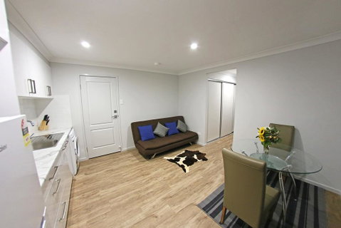 Granny Flat Next To Golf Course - Sunshine Coast Tourism 0