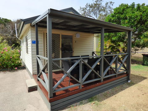 Grassy Head Holiday Park - Sunshine Coast Tourism 3