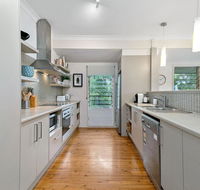 Grevillea - Sunshine Coast Tourism