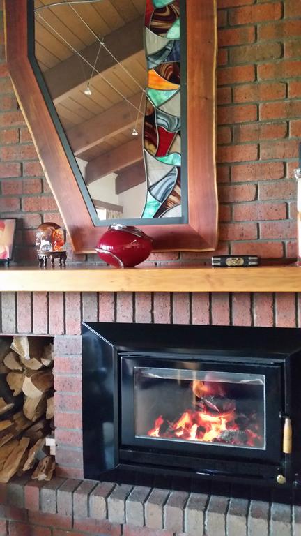 Grindelwald Lodge And Gardens - Holiday Sunshine Coast 3