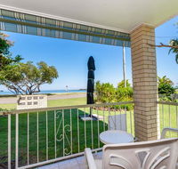 Ground floor air condtioned apartment - Holiday Sunshine Coast