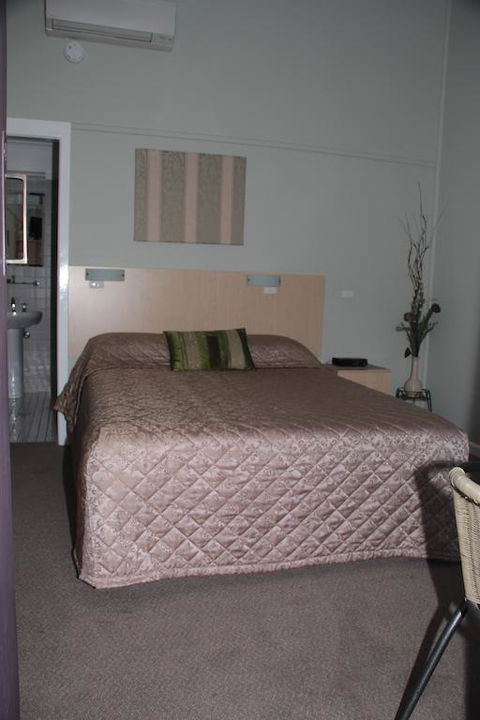 Gundagai Motel - Holiday Sunshine Coast 3