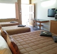 Guyra Motor Inn - Holiday Sunshine Coast