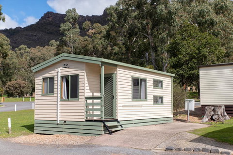 Halls Gap Caravan Park - Sunshine Coast Tourism 3