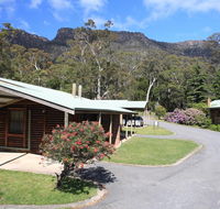 Halls Gap Log Cabins - Holiday Sunshine Coast
