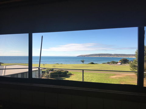 Hamilton - Sunshine Coast Tourism 1