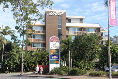Hamilton Motor Inn - Holiday Sunshine Coast 1