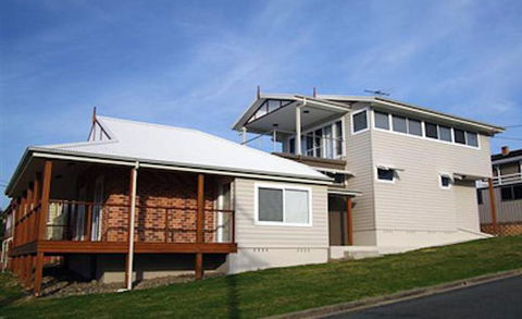 Hampstead, 32 Main Street - Holiday Sunshine Coast 0