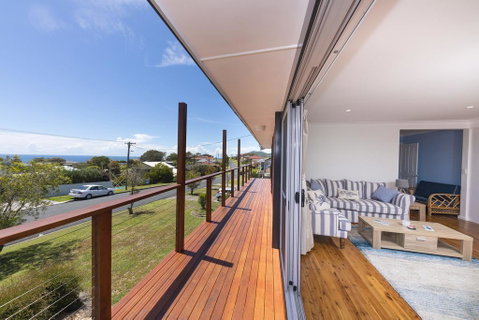 HAMPTONS - Sunshine Coast Tourism 2