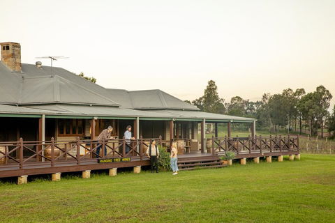 Hanging Tree Wines - Holiday Sunshine Coast 1
