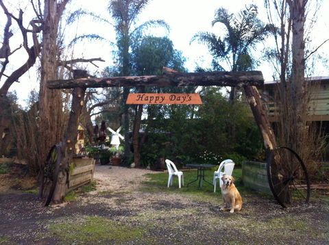 Happy Days Accommodation - Sunshine Coast Tourism 0