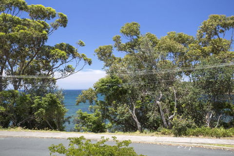 HARBOUR BREEZE - ULLADULLA - Sunshine Coast Tourism 0