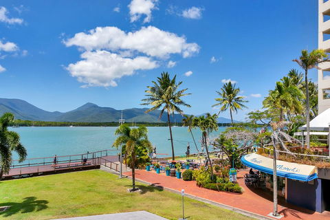 Harbour Lights Apartments - Sunshine Coast Tourism 2