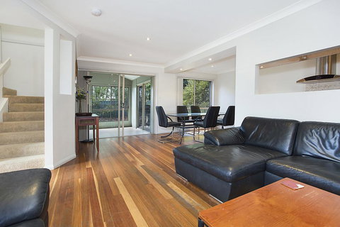 Harmony House - Bateau Bay, NSW - Holiday Sunshine Coast 2