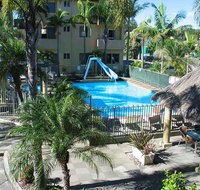 Hawks Nest Accommodation - Sunshine Coast Tourism