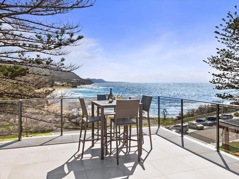 Headlands Austinmer Beach - Sunshine Coast Tourism 2