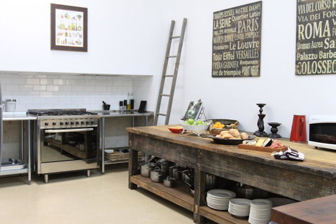 Healesville Garden Accommodation Houses - Holiday Sunshine Coast 1