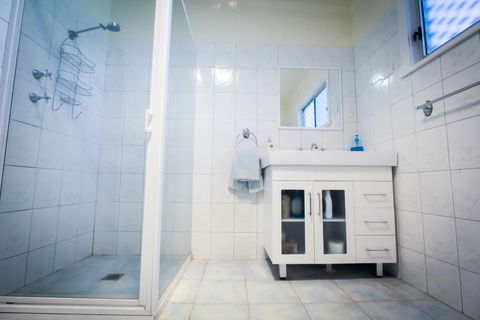 Heather's Mica Cottage - Sunshine Coast Tourism 2