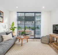 Herald 1-BR Apartment - Inner City Close to Beaches  Harbour - Sunshine Coast Tourism