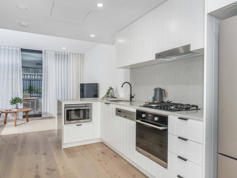 Herald 1-BR Apartment - Inner City, Close To Beaches & Harbour - Sunshine Coast Tourism 2